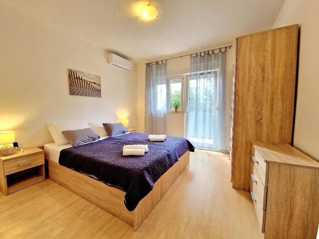Apartment Korino Split